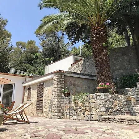 Lerici-zanego, La Casetta Nel Parco Lejlighed Lerici